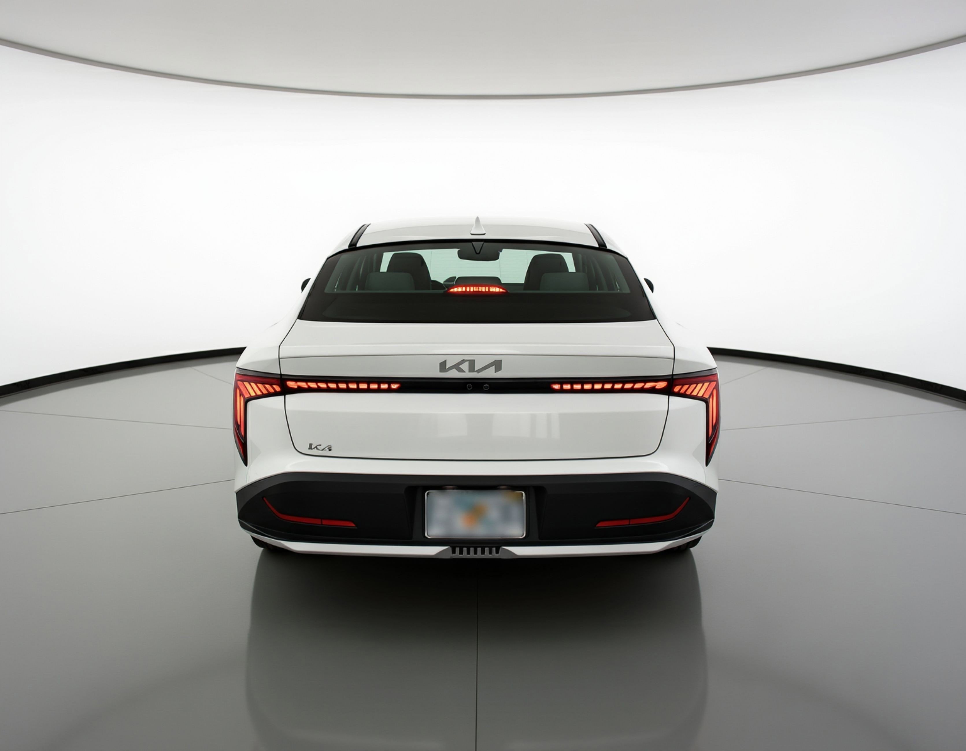 Used 2025 Kia K4 LXS image 7