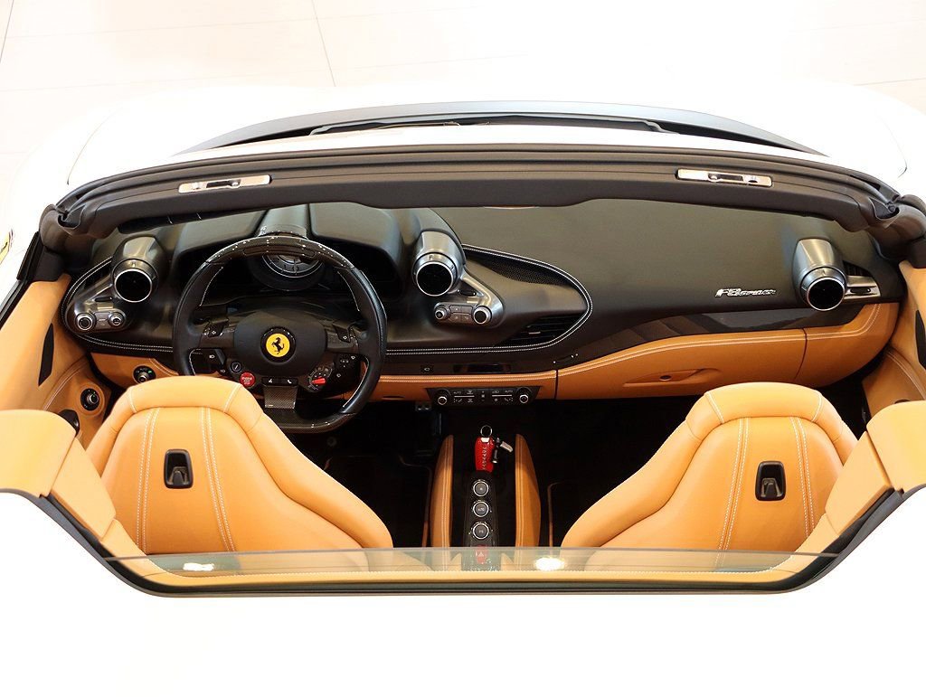 Certified 2022 Ferrari F8 Tributo image 42