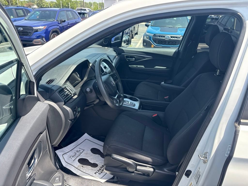 Used 2020 Honda Passport Sport image 9