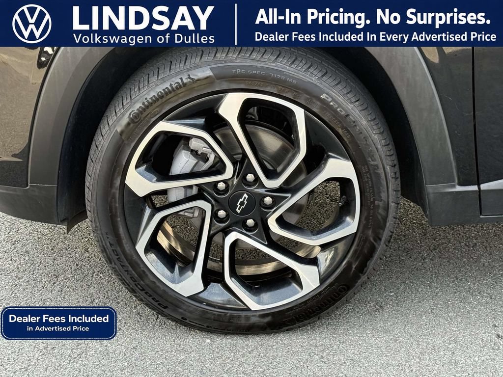 Used 2025 Chevrolet Trax RS w/ Sunroof Package FWD image 8