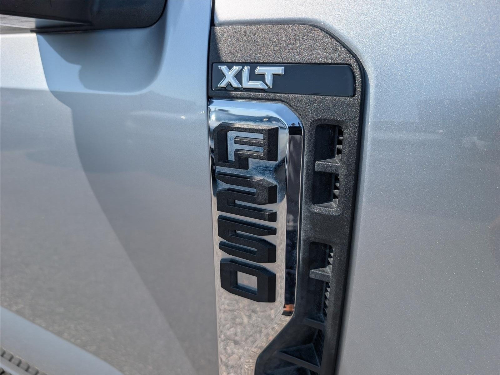 Used 2024 Ford F250 XLT AWD/4WD image 10