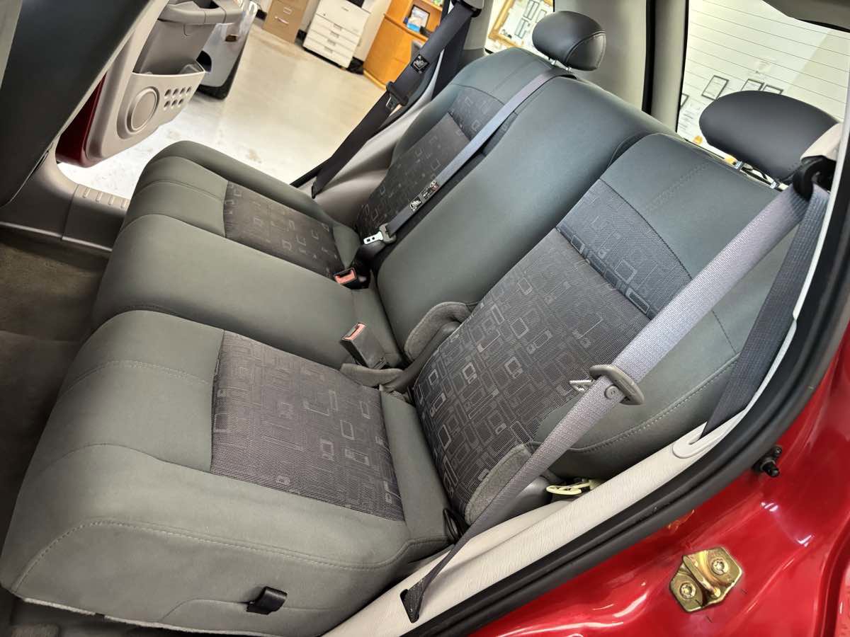 Used 2006 Chrysler PT Cruiser FWD image 21