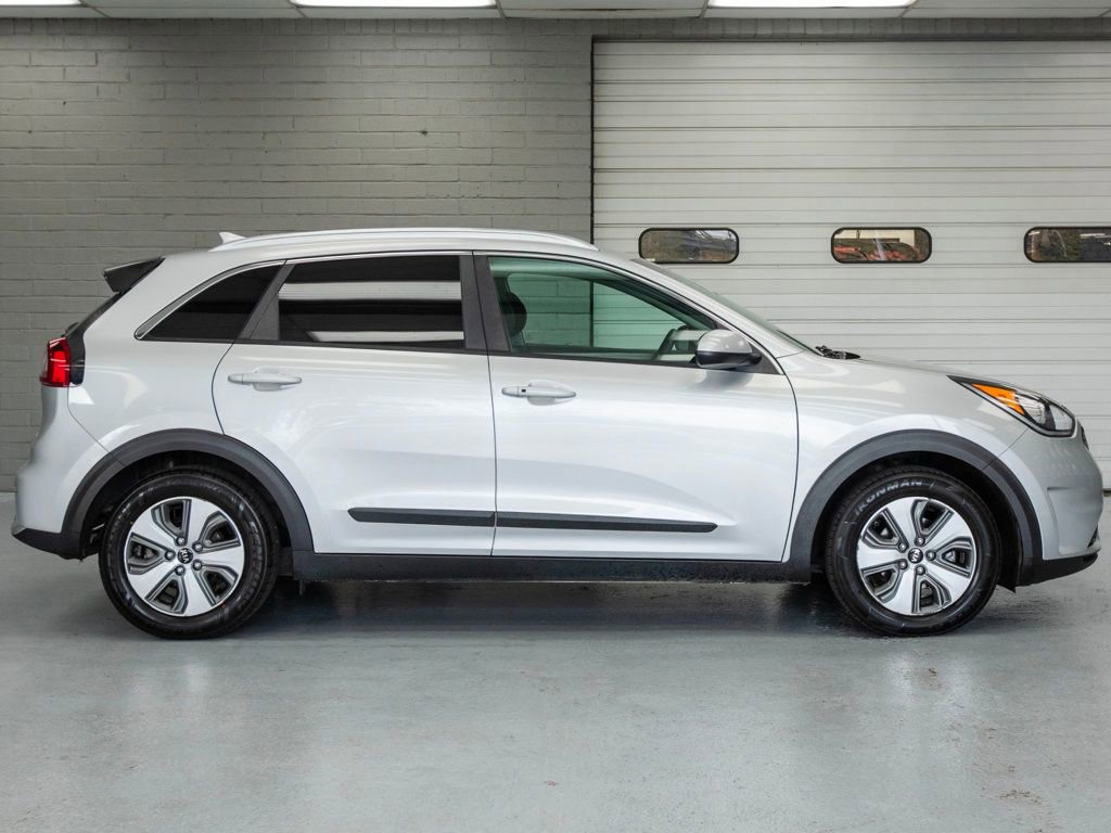Used 2019 Kia Niro LX FWD image 3