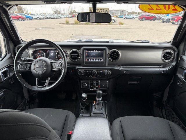Used 2022 Jeep Gladiator Willys image 21