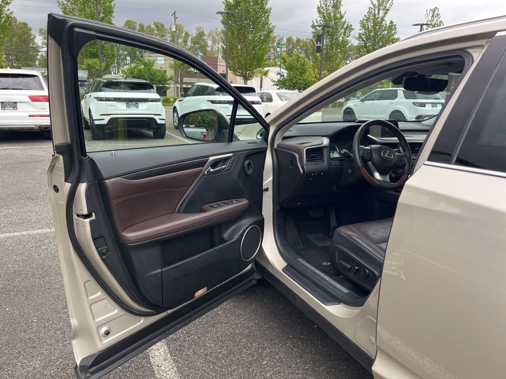 Used 2017 Lexus RX 450h AWD w/ Cold Weather Package image 10