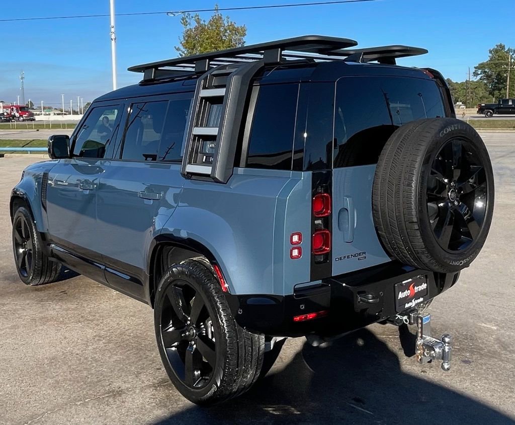 Used 2022 Land Rover Defender 110 X-Dynamic HSE image 6