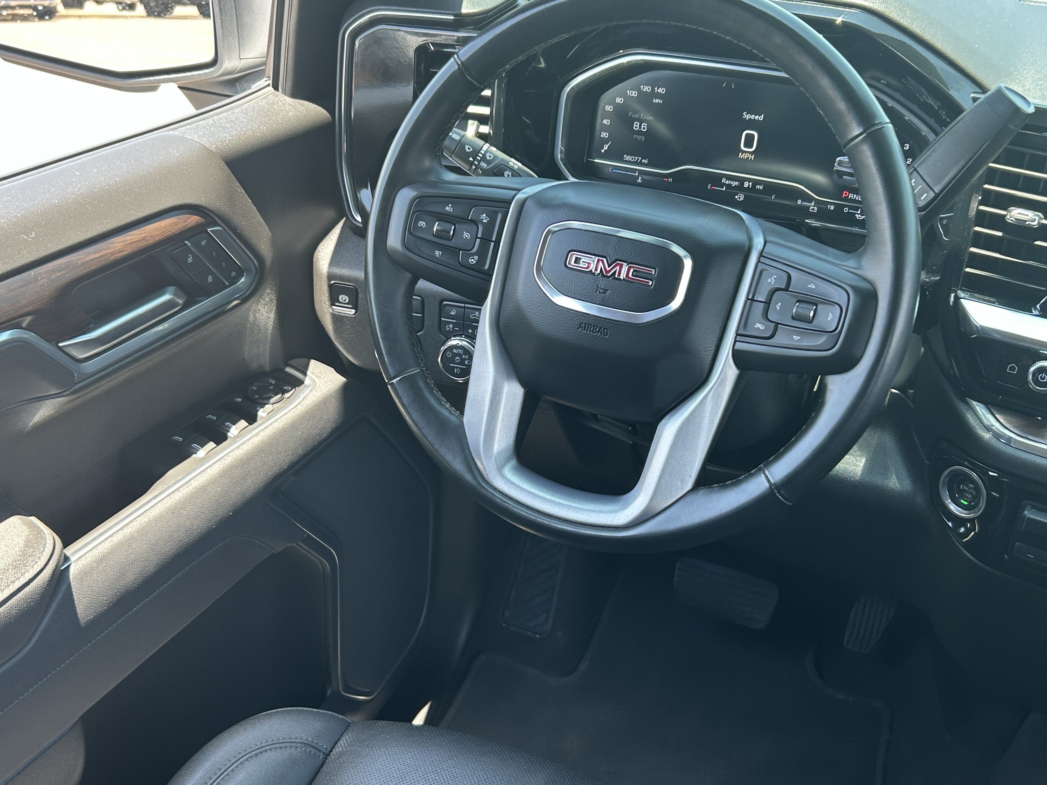 Used 2025 GMC Sierra 1500 SLT AWD/4WD image 16