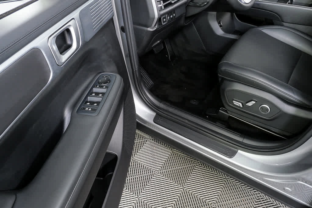 Certified 2024 Hyundai Santa Fe SEL image 7