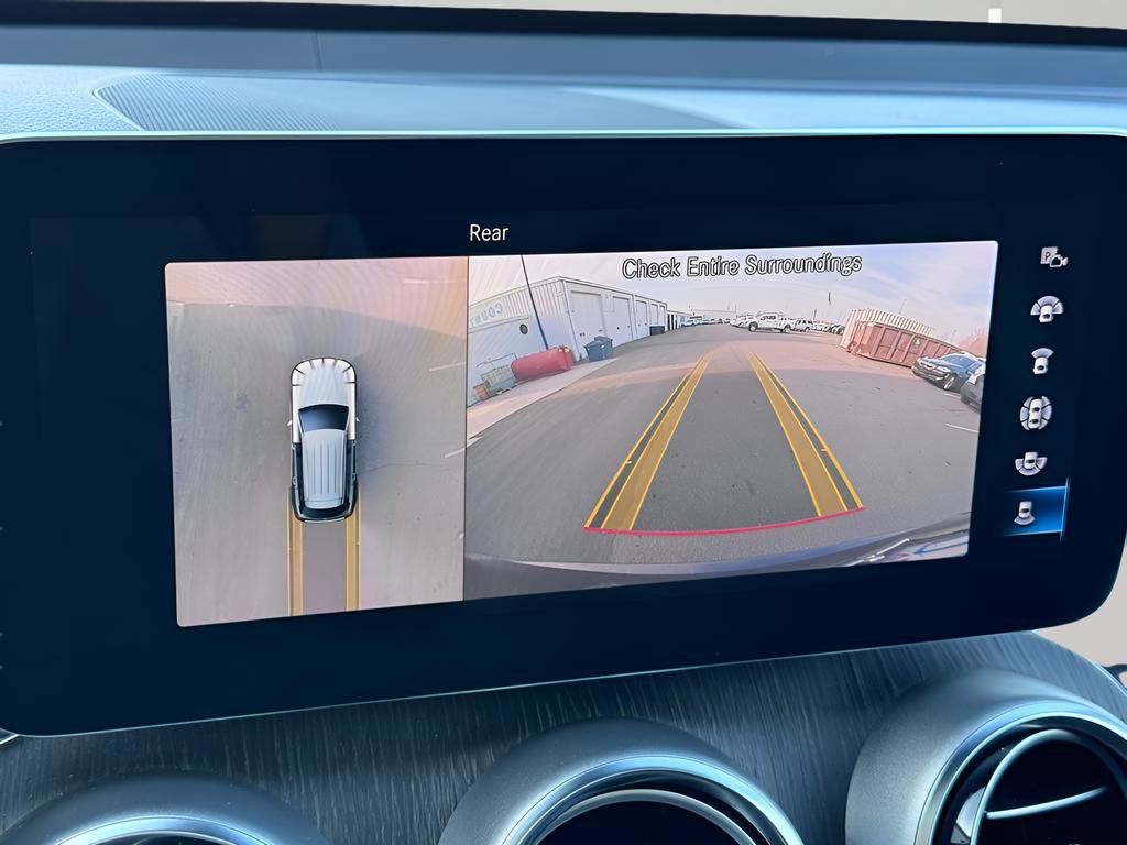 Used 2021 Mercedes-Benz GLC 300 4MATIC image 14