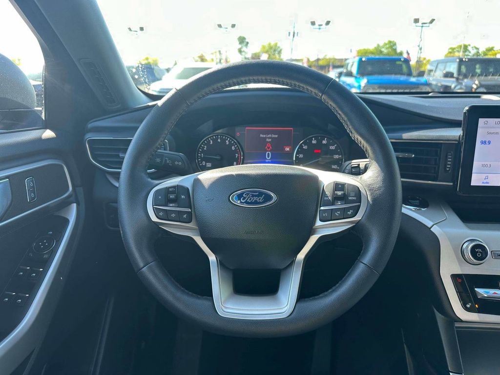 Used 2024 Ford Explorer XLT w/ Equipment Group 202A AWD/4WD image 13