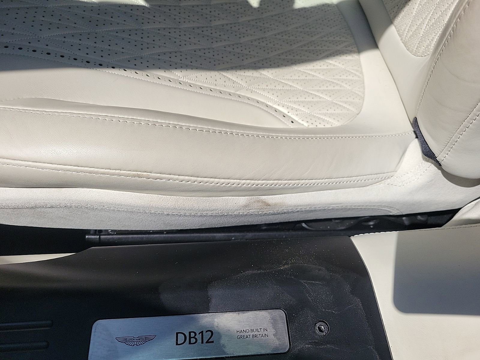 Used 2024 Aston Martin DB12 Convertible RWD image 2