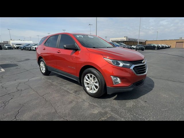Used 2020 Chevrolet Equinox LS w/ LPO, Floor Liner Package image 2