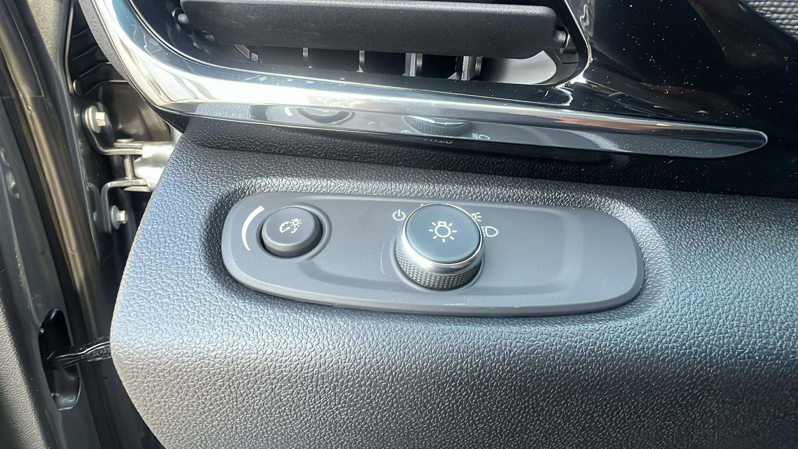 New 2026 Buick Envista Sport Touring w/ Convenience I Package image 12