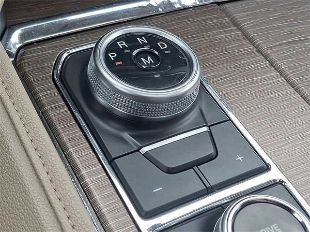 Used 2023 Ford Expedition Max Limited image 13