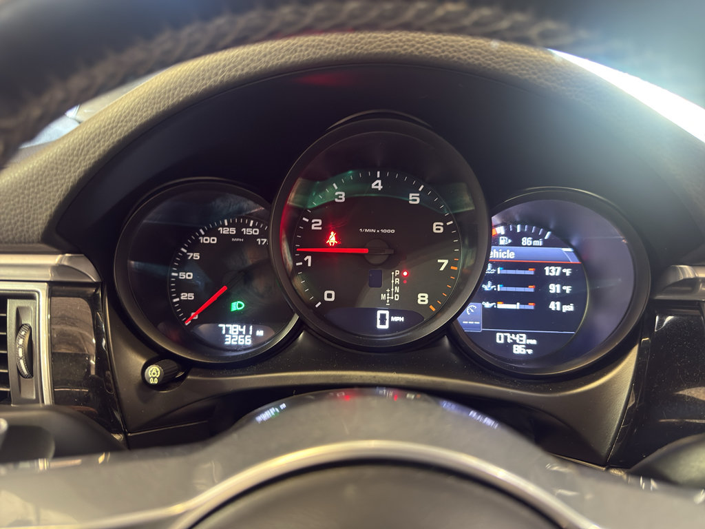 Used 2017 Porsche Macan AWD/4WD image 19