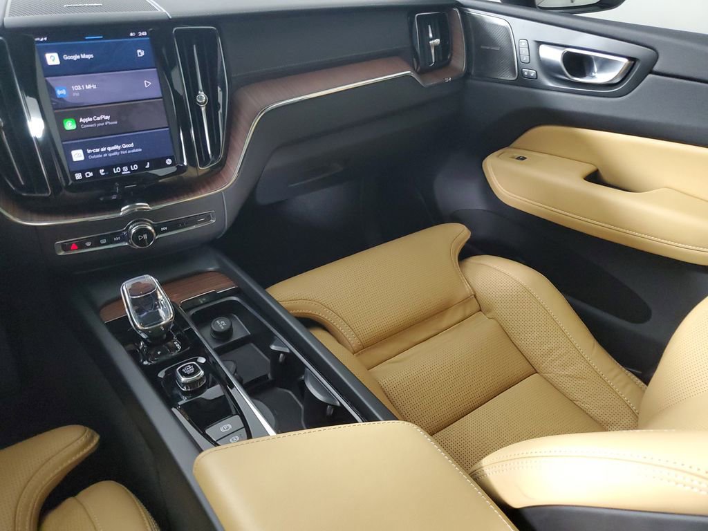 Used 2024 Volvo XC60 B5 Ultimate w/ Protection Package Premier image 19