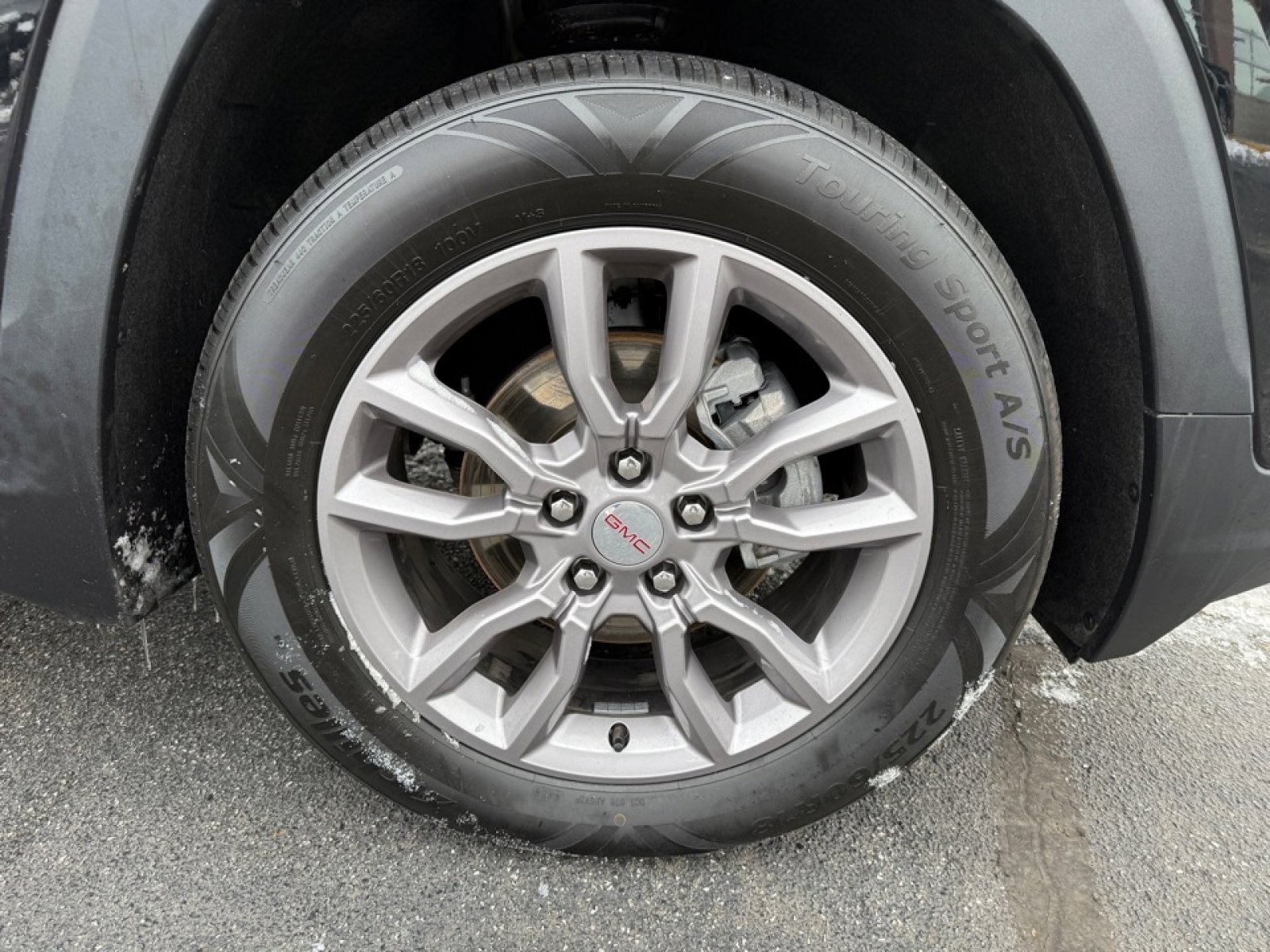 Used 2024 GMC Terrain SLT image 36