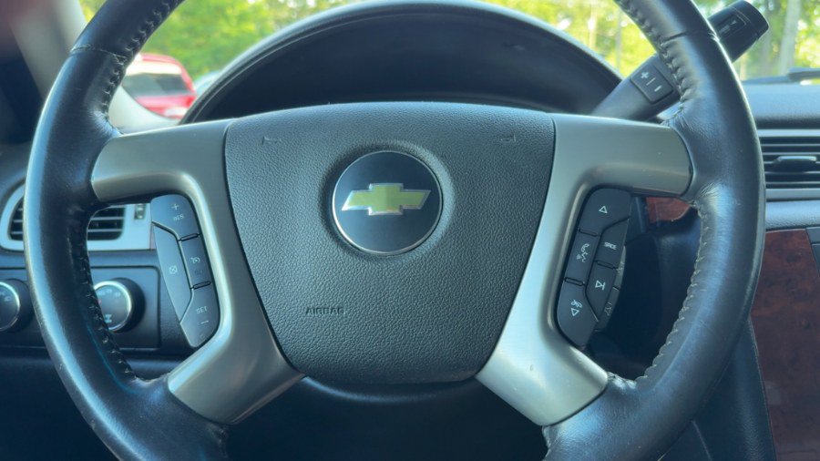 Used 2012 Chevrolet Avalanche LS w/ All-Star Edition AWD/4WD image 17