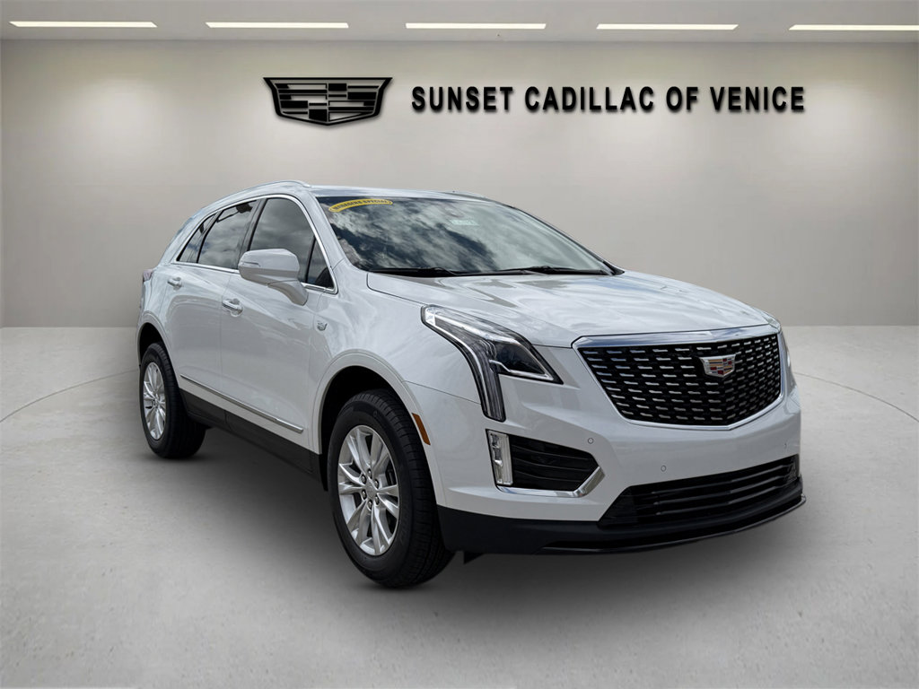 New 2026 Cadillac XT5 Luxury image 1
