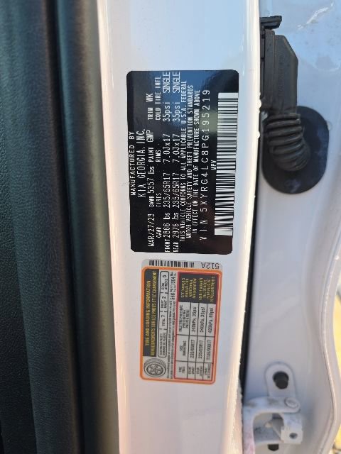 Used 2023 Kia Sorento LX FWD image 29