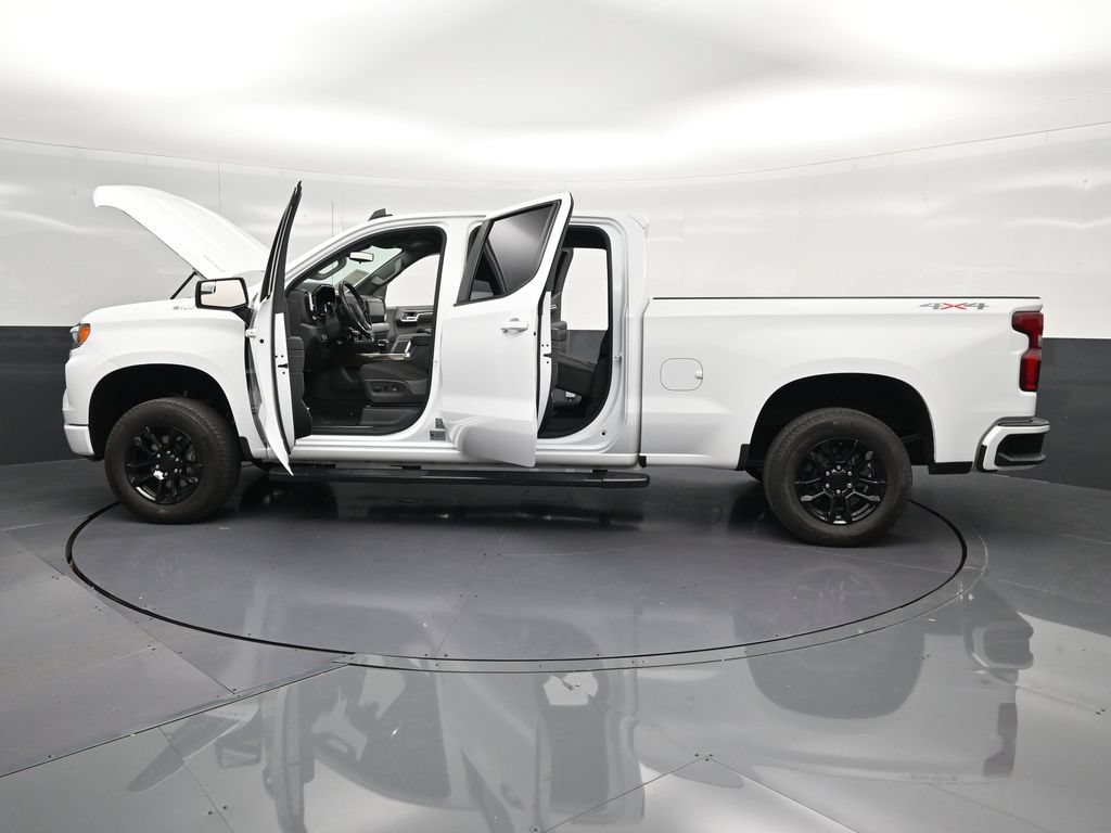 Used 2023 Chevrolet Silverado 1500 RST AWD/4WD image 44