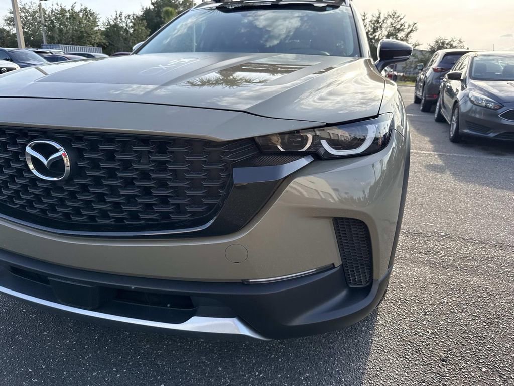 Certified 2025 MAZDA CX-50 Meridian Edition w/ Apex Package AWD/4WD image 12