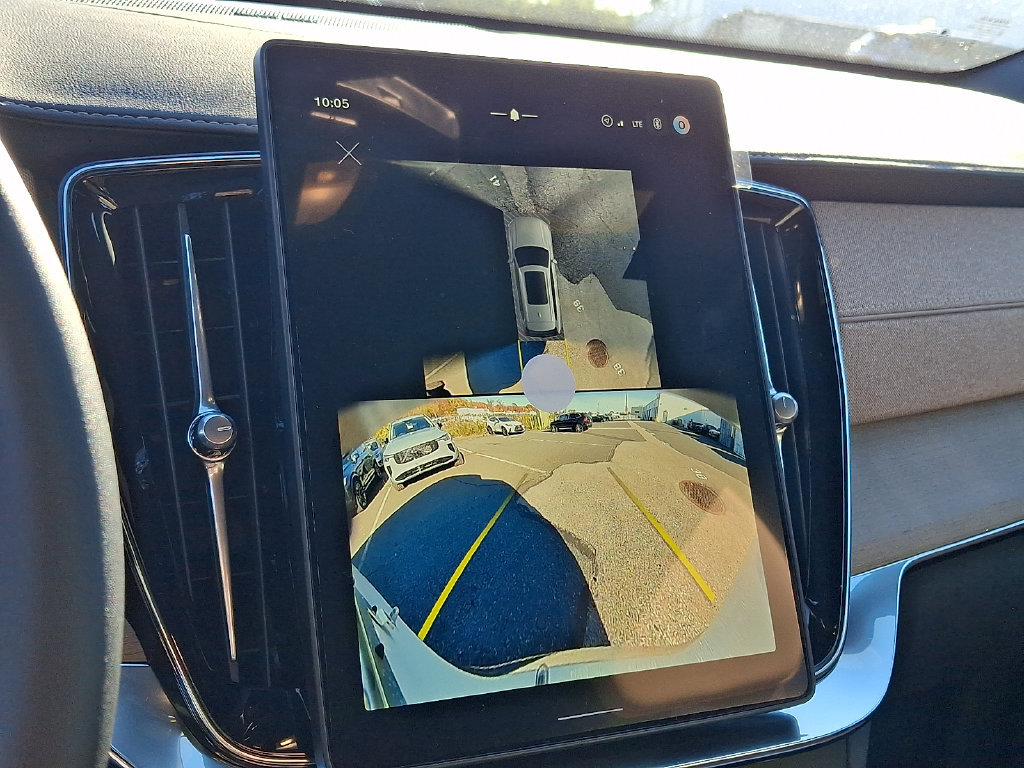 New 2027 Volvo XC90 B6 Plus AWD/4WD image 16