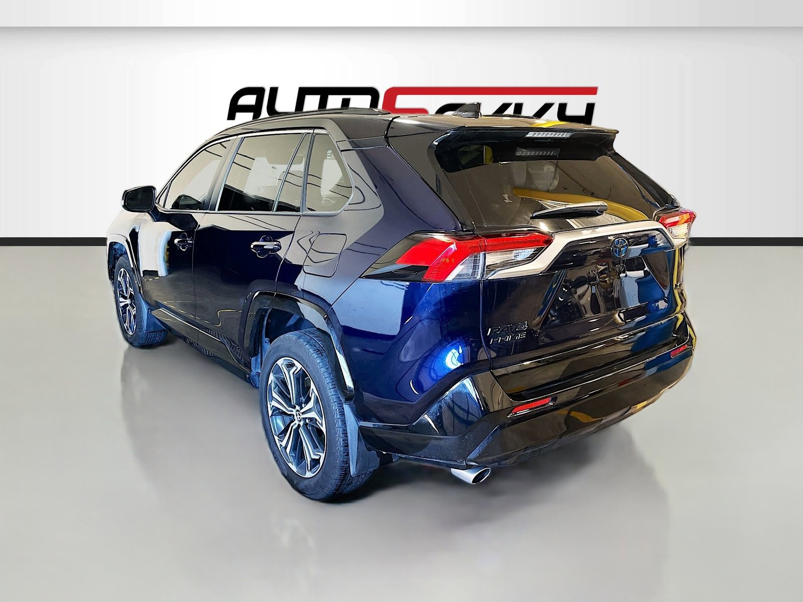 Used 2024 Toyota RAV4 XSE w/ Weather Package image 5