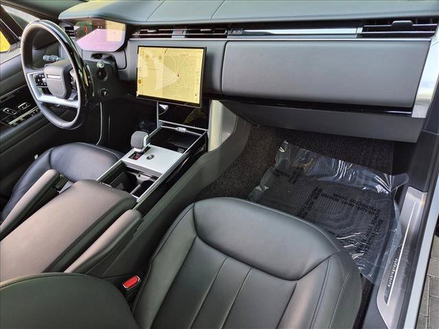 Certified 2024 Land Rover Range Rover Autobiography AWD/4WD image 22