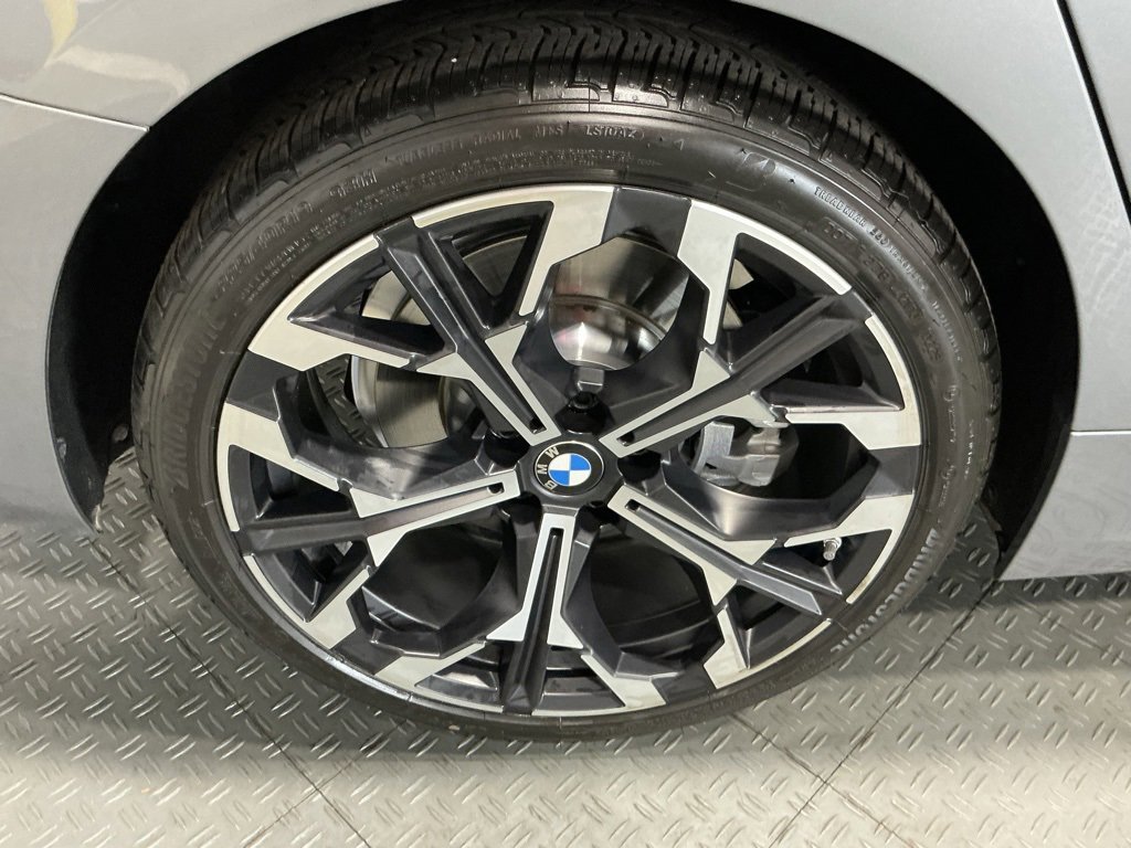 Used 2025 BMW 330i Sedan w/ Convenience Package image 35