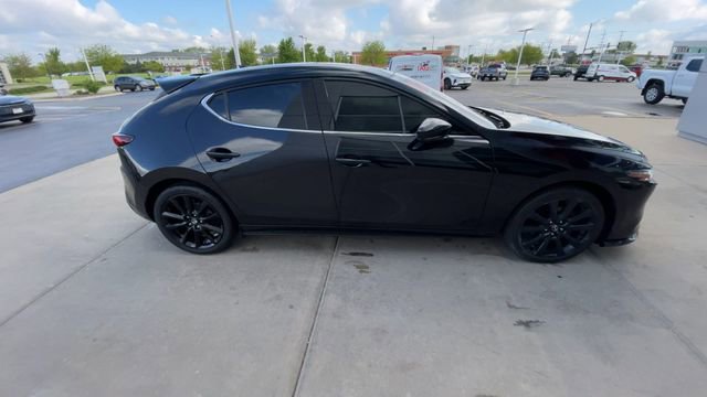 Used 2023 MAZDA MAZDA3 Hatchback w/Premium Plus Pkg AWD/4WD image 3
