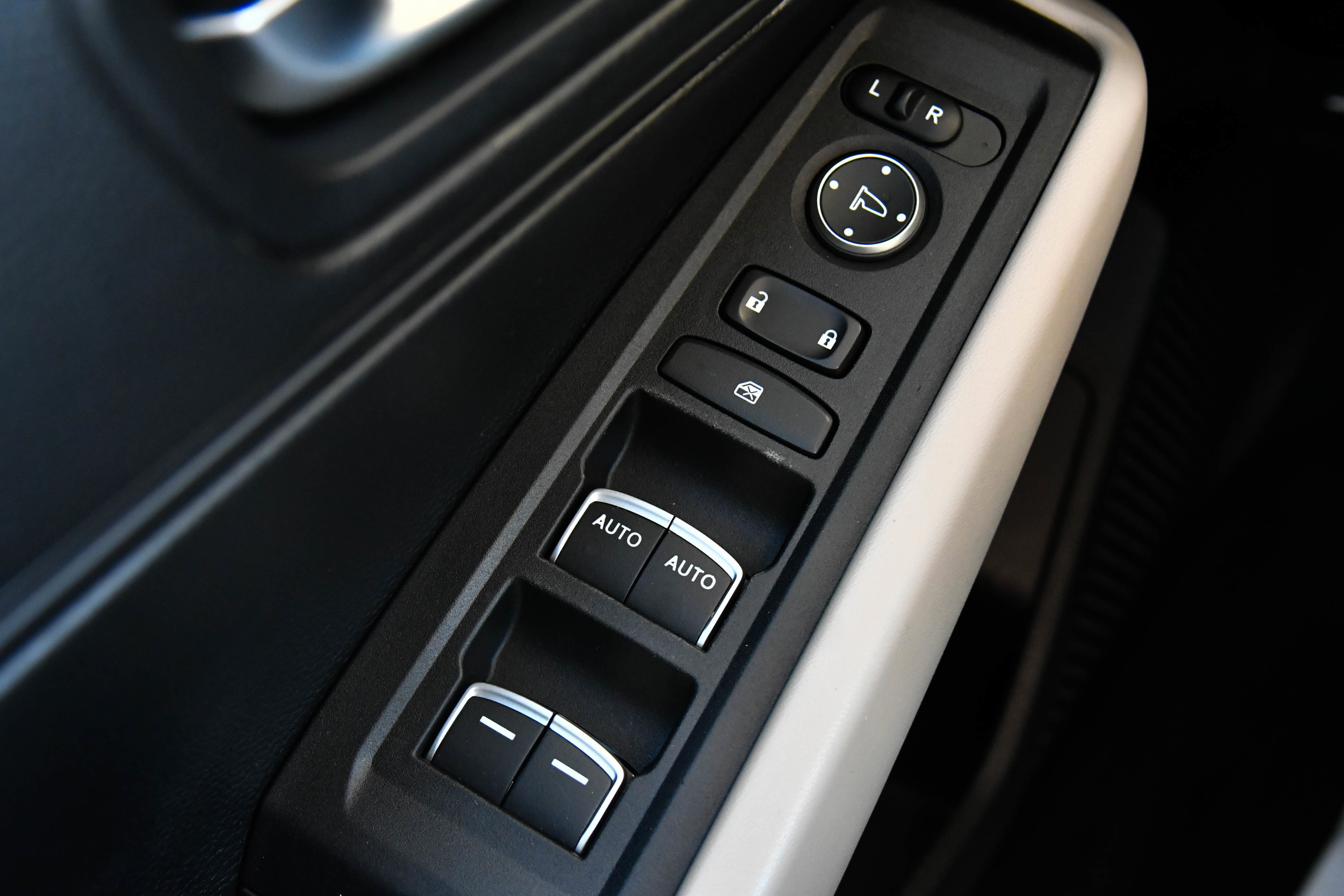 Used 2023 Honda Accord LX image 30