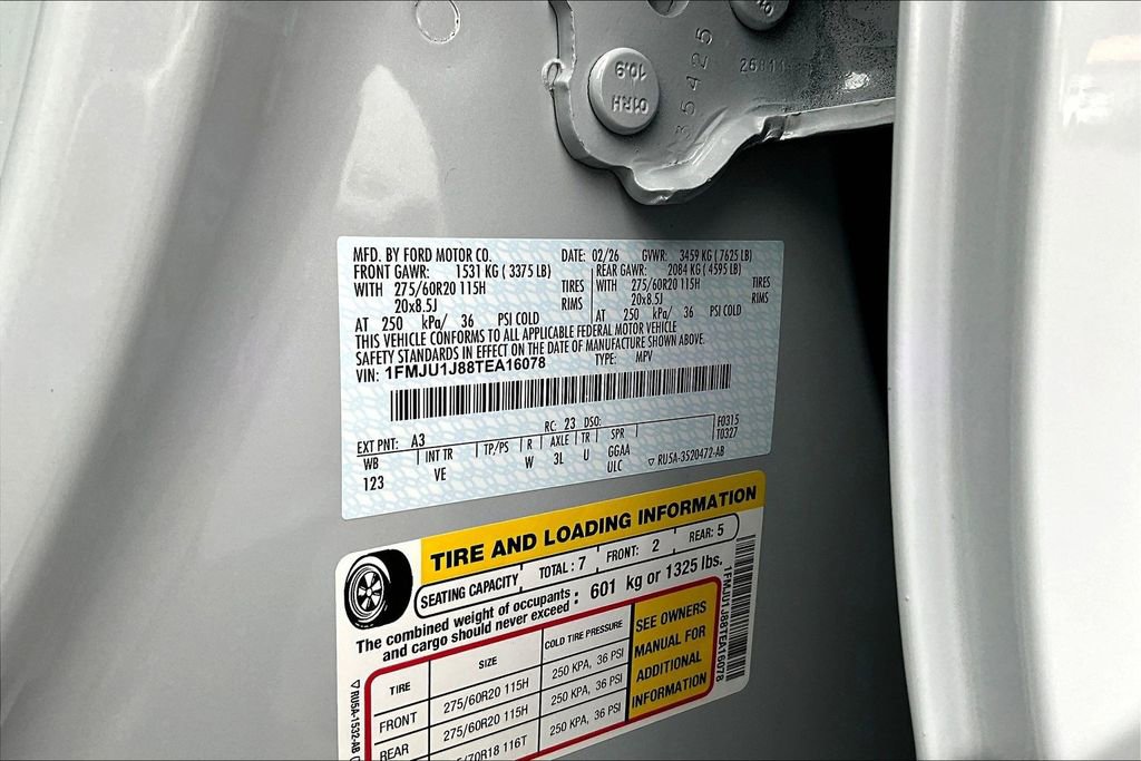 New 2026 Ford Expedition Active image 8