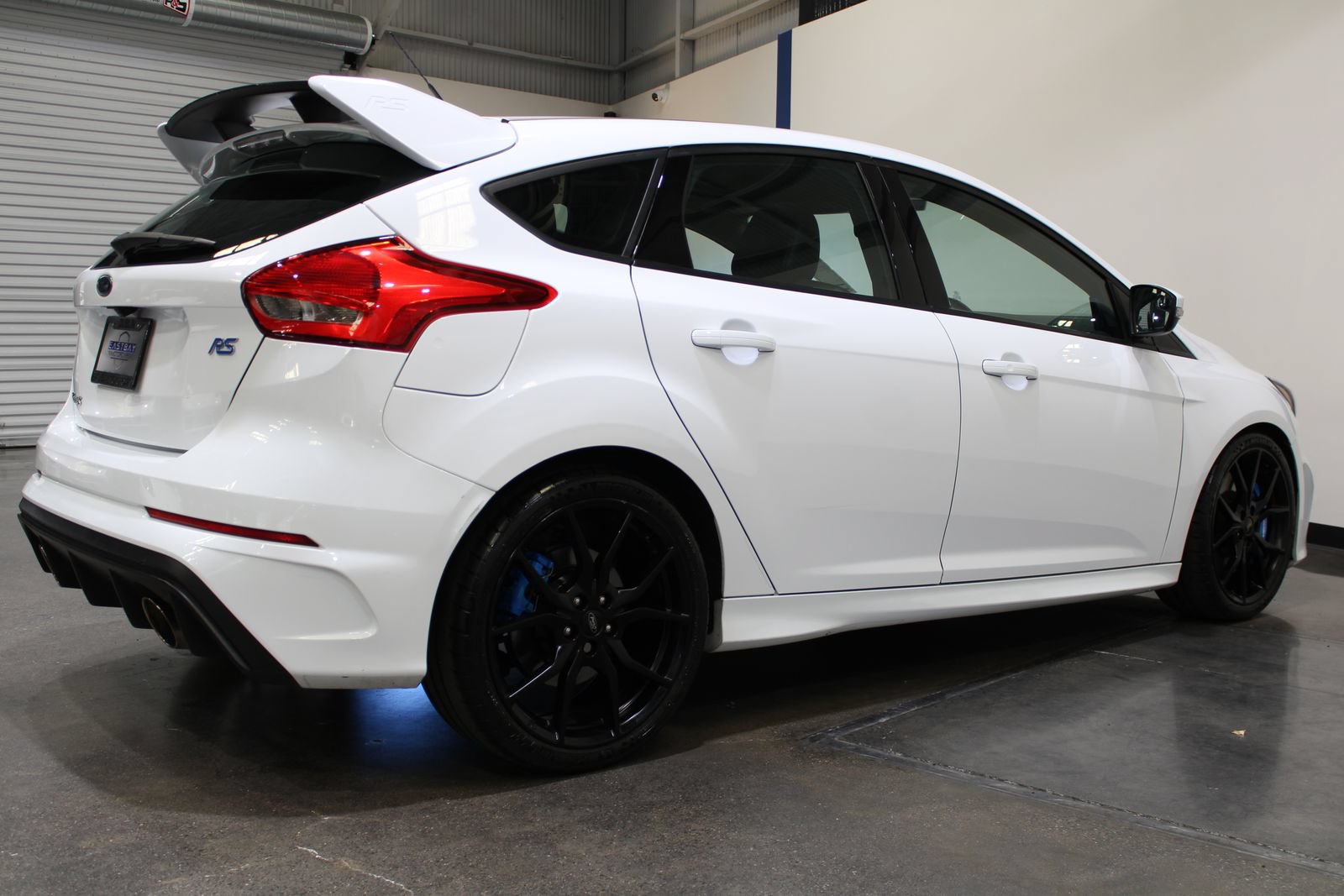 Used 2017 Ford Focus RS AWD/4WD image 12
