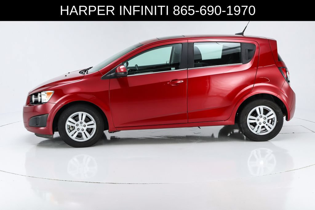 Used 2014 Chevrolet Sonic LT w/ Fun and Sun Package FWD image 2