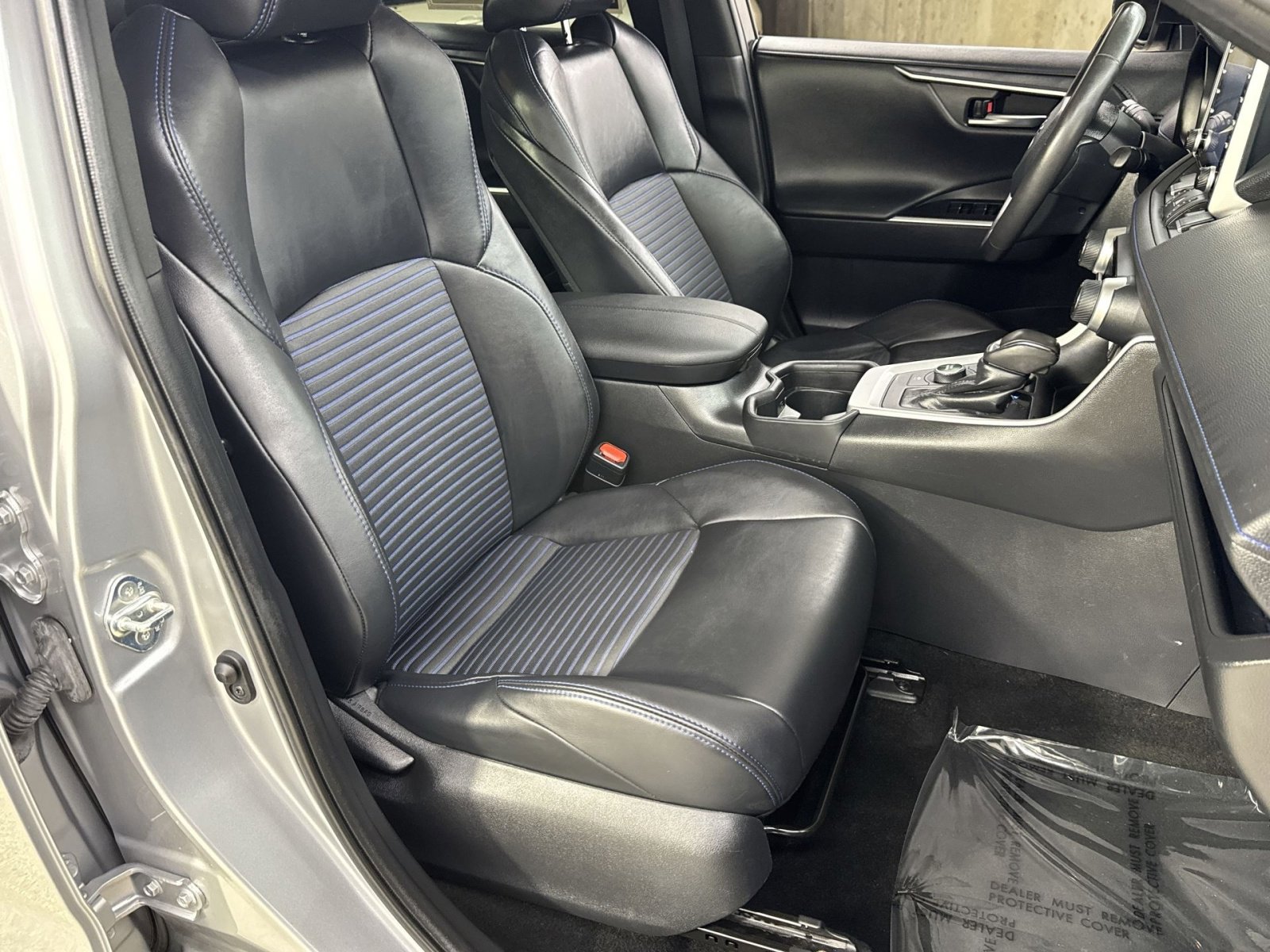 Used 2020 Toyota RAV4 XSE image 30