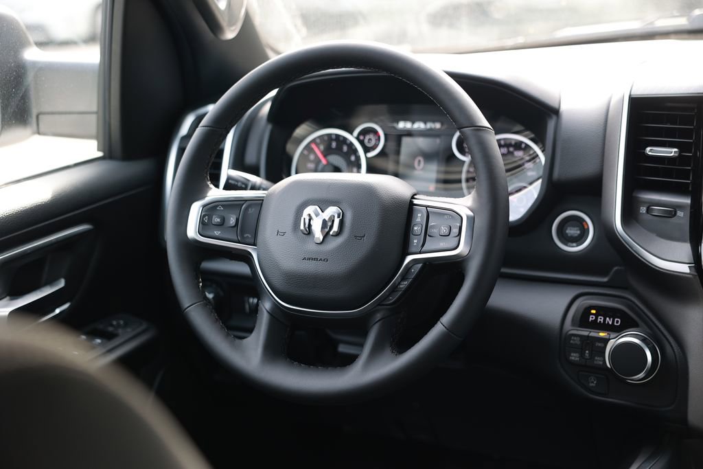 New 2026 RAM 1500 4x4 Crew Cab image 22