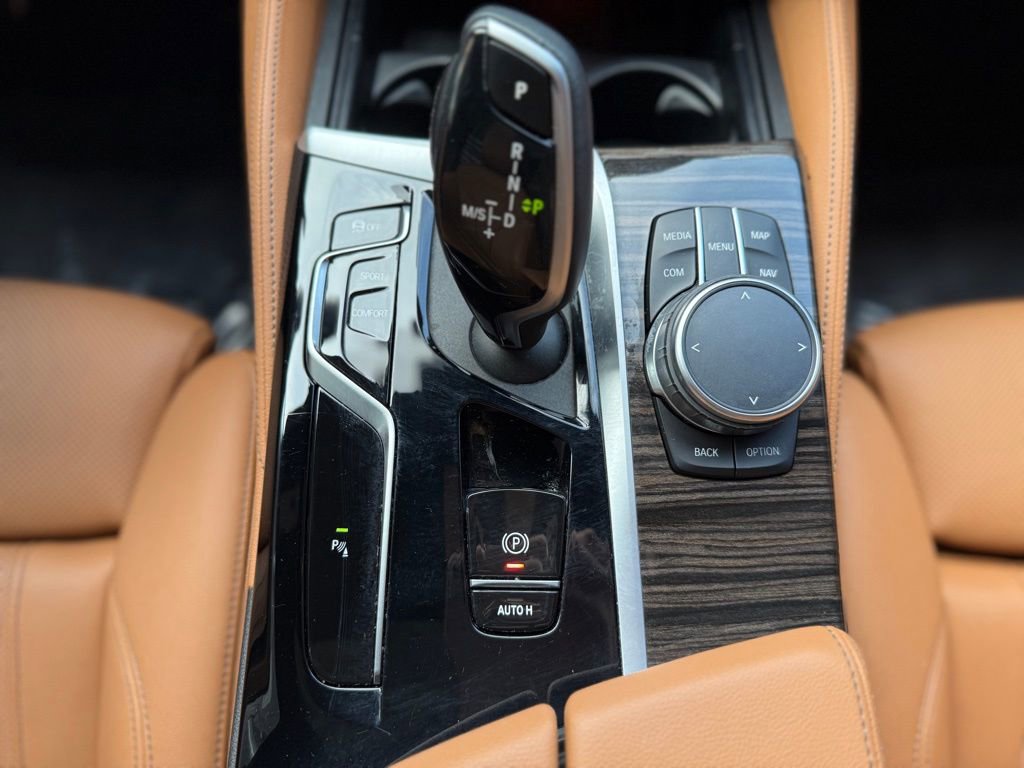 Used 2023 BMW 540i w/ M Sport Package image 14