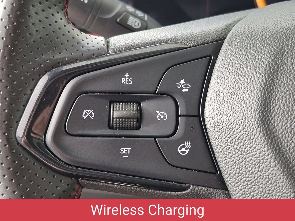 Certified 2024 Chevrolet Trax RS w/ Sunroof Package FWD image 19