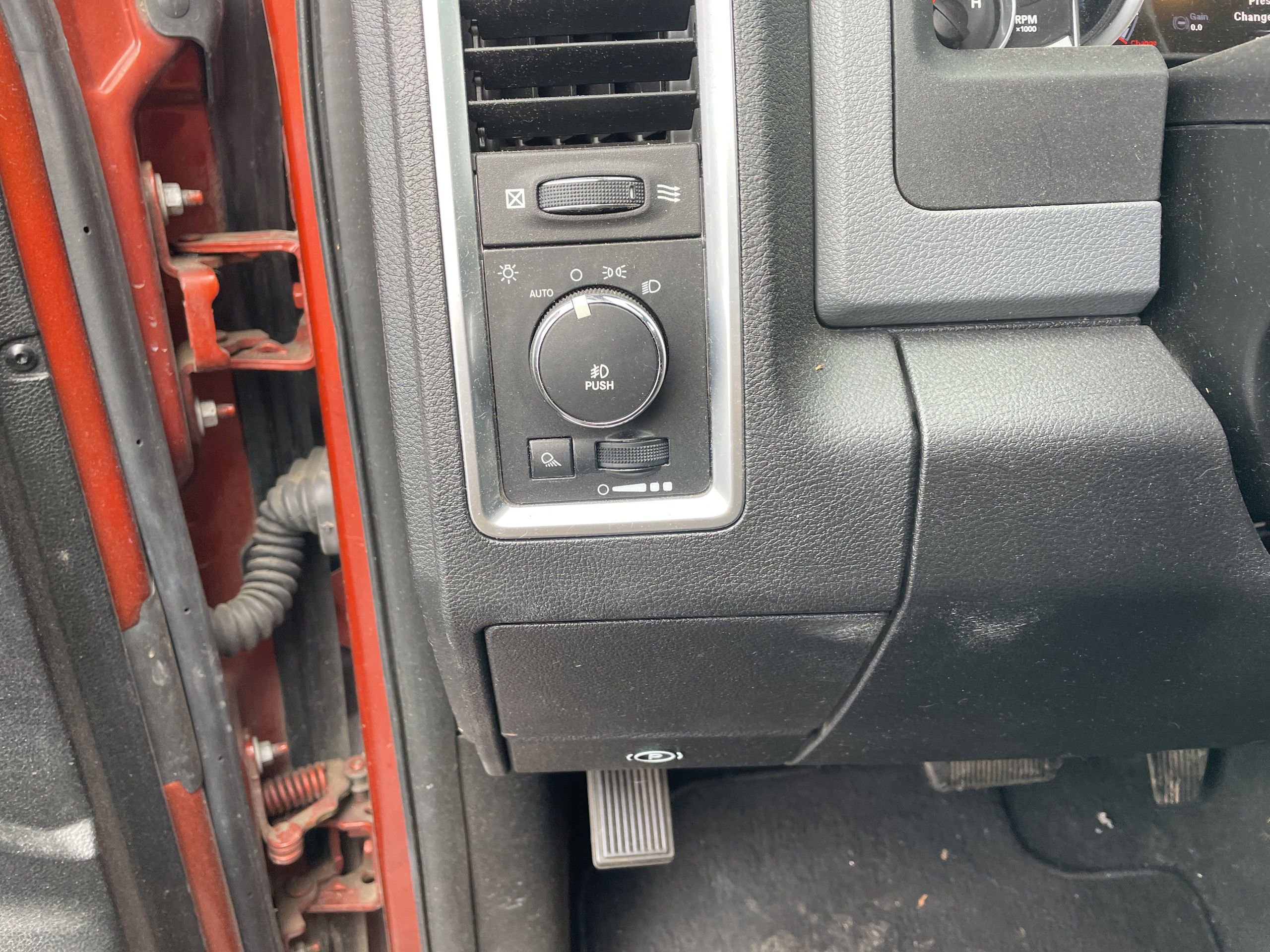 Used 2013 RAM 1500 Big Horn image 14