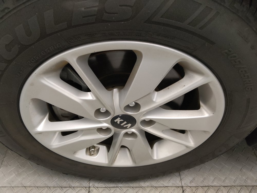 Used 2017 Kia Optima LX FWD image 31
