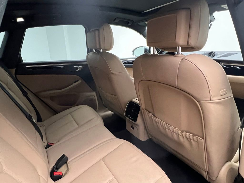 New 2026 Porsche Macan image 14