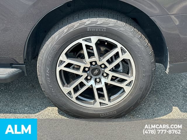 Used 2025 Ford Expedition Active AWD/4WD image 26