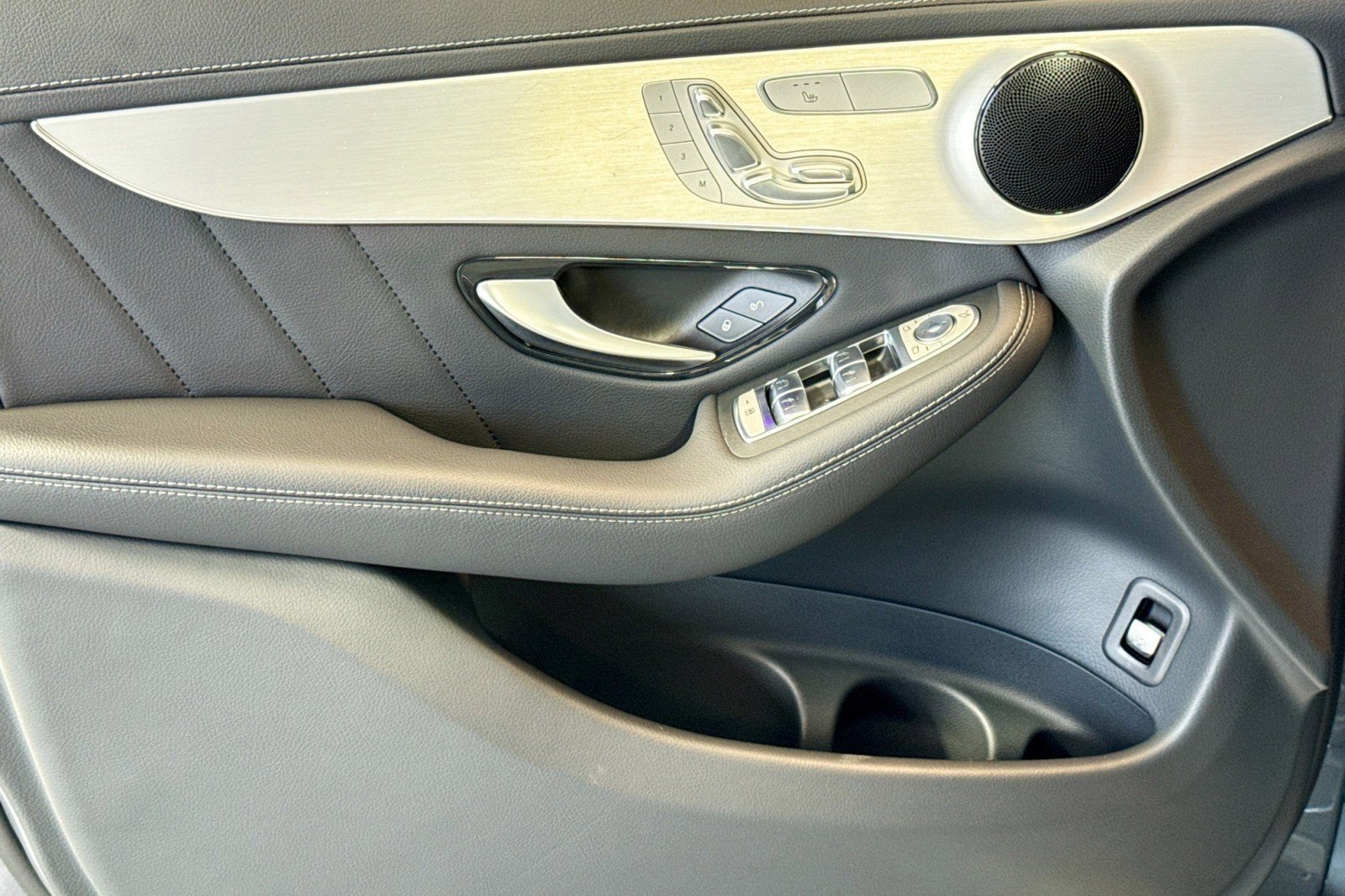 Certified 2022 Mercedes-Benz GLC 300 4MATIC Coupe image 17