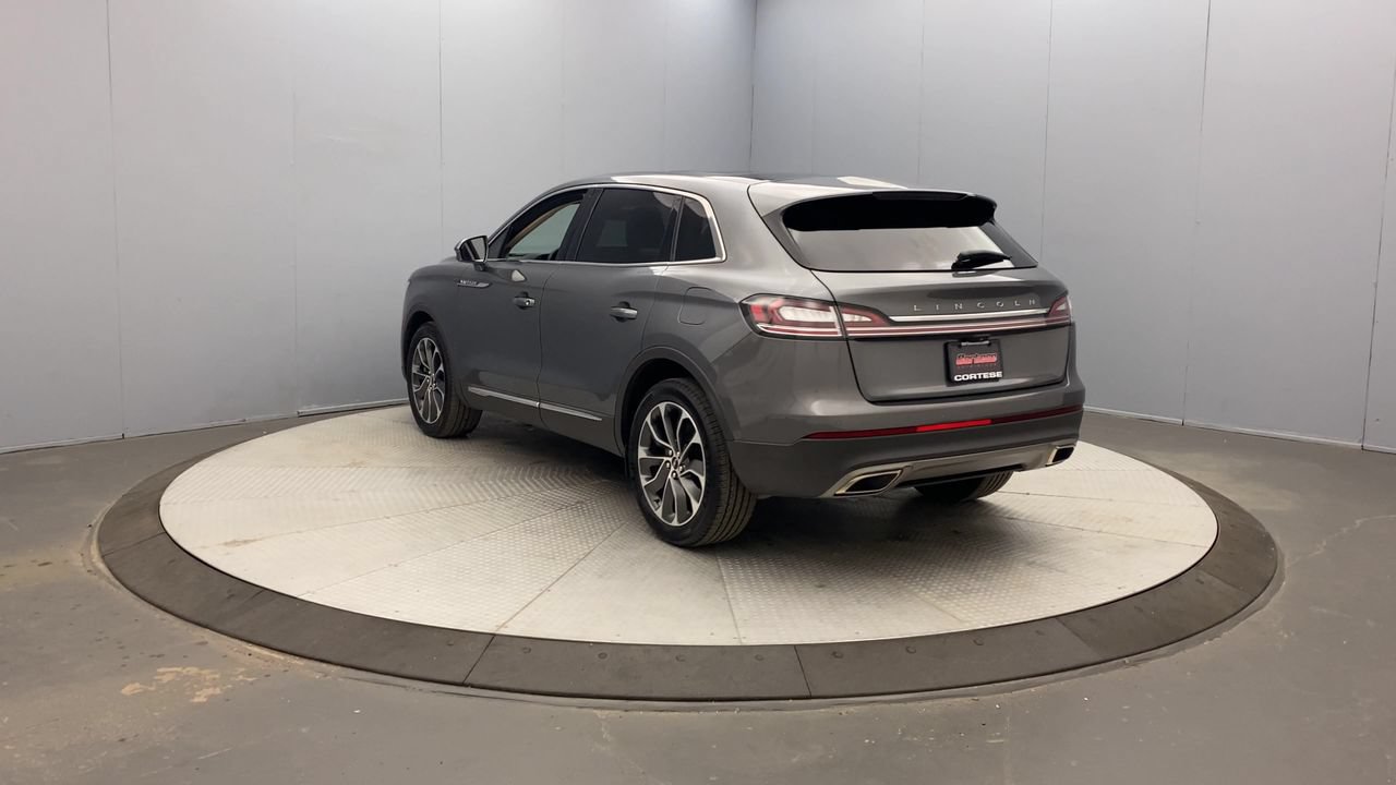 Used 2021 Lincoln Nautilus Reserve AWD/4WD image 3