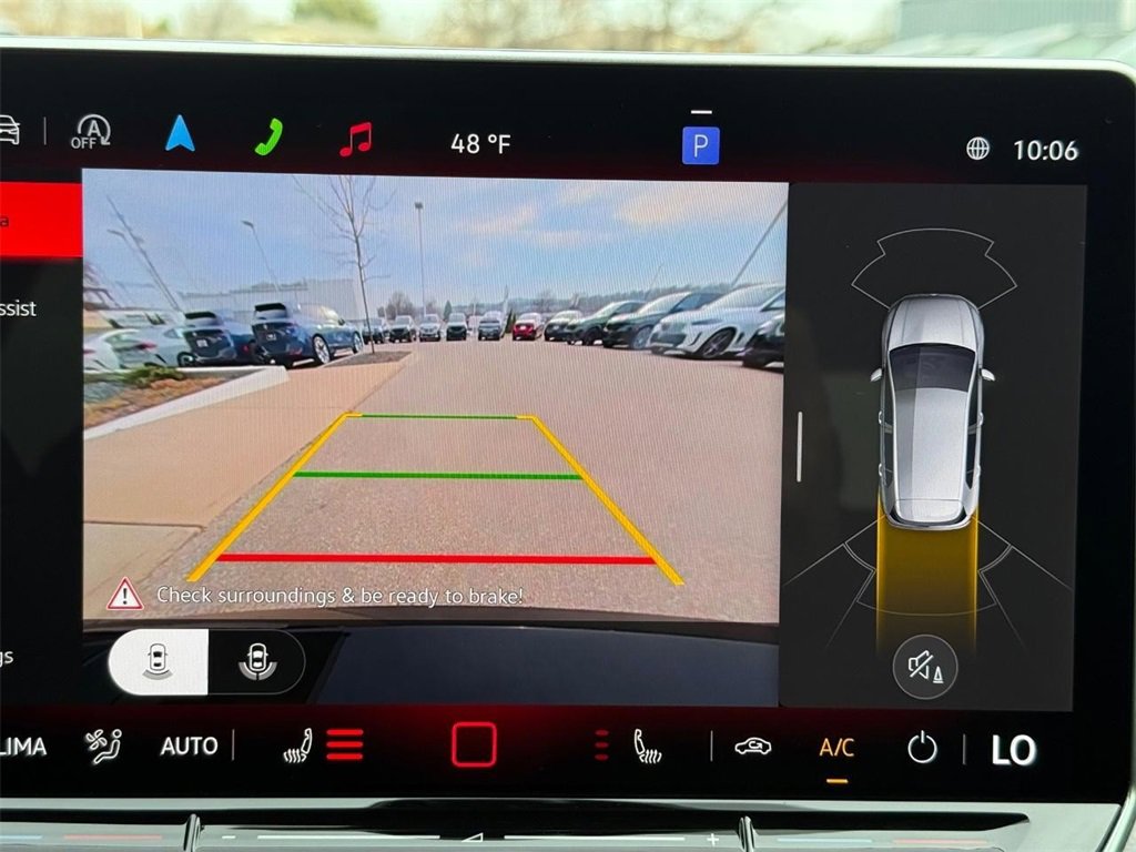 Used 2025 Volkswagen Golf R Black Edition image 18