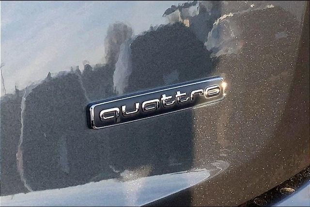 Used 2021 Audi Q5 e Premium Plus w/ Premium Plus Package image 31