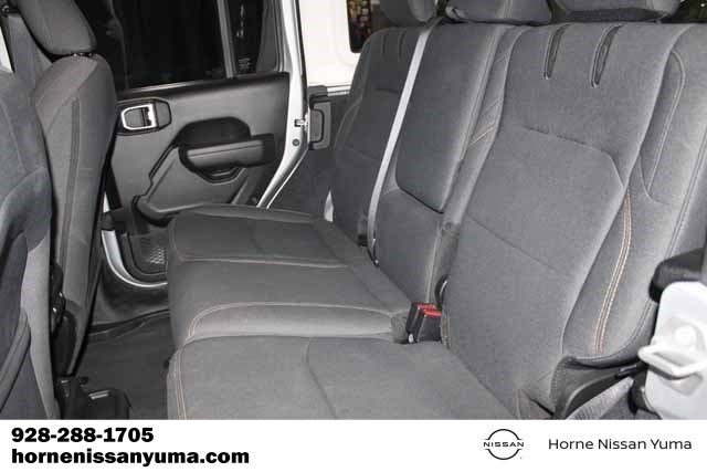 Used 2024 Jeep Wrangler Unlimited AWD/4WD image 5