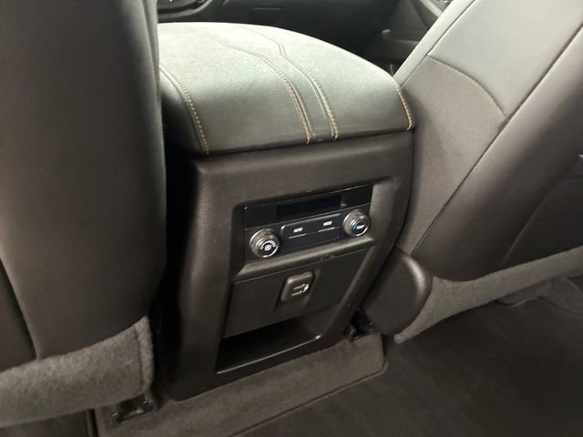 Used 2020 Chevrolet Traverse LT w/ LPO, Blackout Package image 19