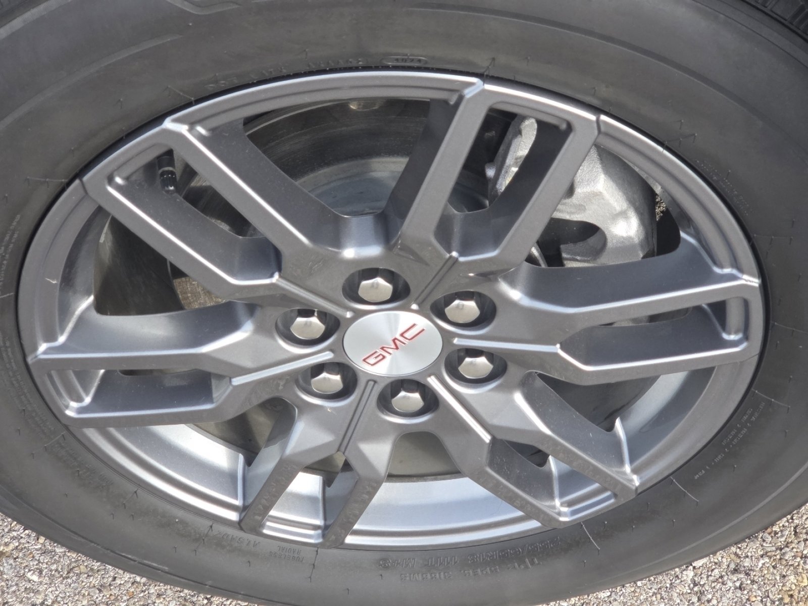 Used 2025 GMC Acadia Elevation image 12